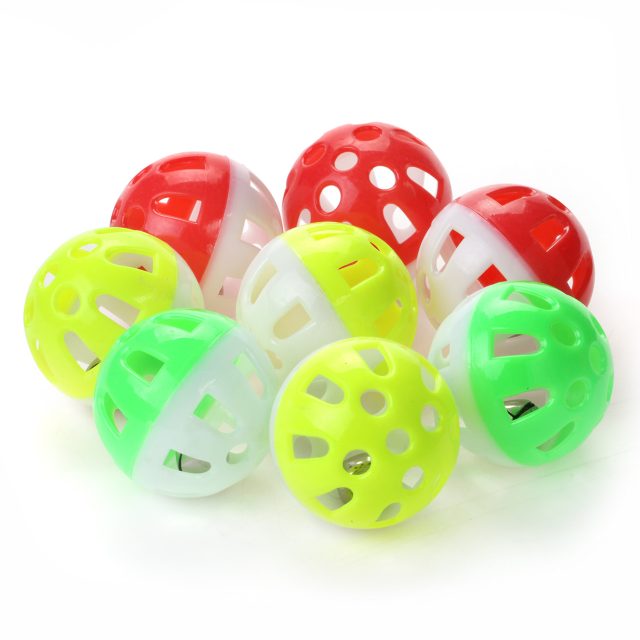 Plastic Noisy Cat Toy Balls with Bell